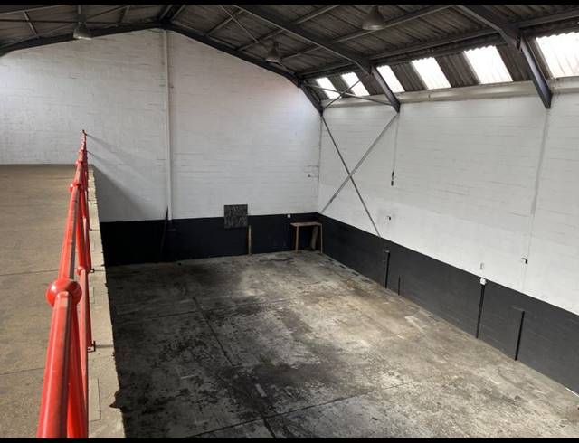 INDUSTRIAL PROPERTY TO RENT IN KILLARNEY GARDENS